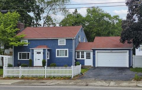 176 Holden St, Attleboro, MA 02703