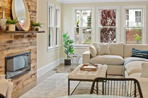 77 Ten Hills Rd #1, Somerville, MA 02145