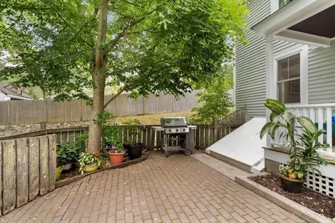 47 Jones St, Hingham, MA 02043 photo 8