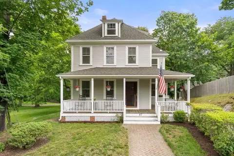 47 Jones St, Hingham, MA 02043