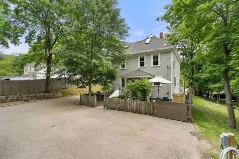 47 Jones St, Hingham, MA 02043 photo 5