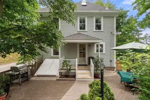 47 Jones St, Hingham, MA 02043 photo 6