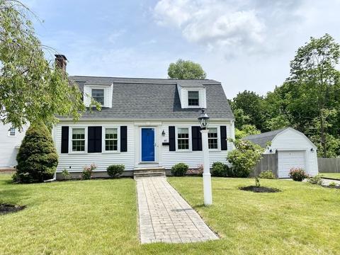 49 Neck St, Weymouth, MA 02191