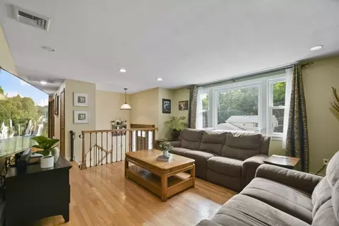 10 Paul Rd, Maynard, MA 01754 photo 3