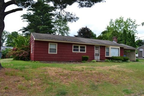 67 Bigelow Rd, Lancaster, MA 01523