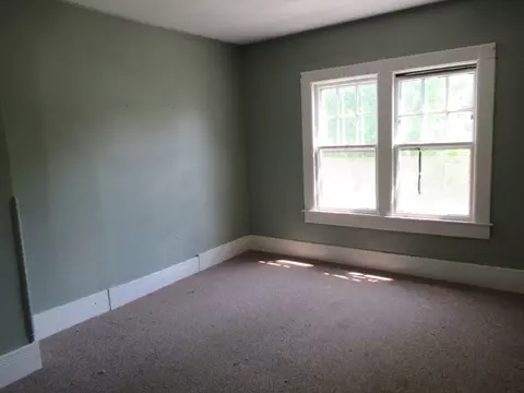 174 Pineywoods Ave, Springfield, MA 01108 photo 12