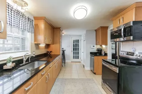 1448 Plumtree Rd, Springfield, MA 01119 photo 7