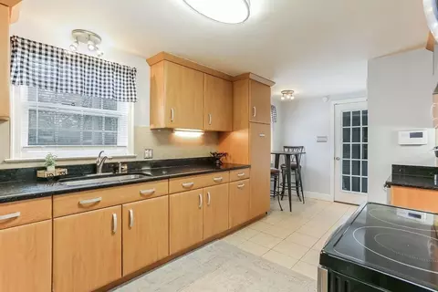 1448 Plumtree Rd, Springfield, MA 01119 photo 8