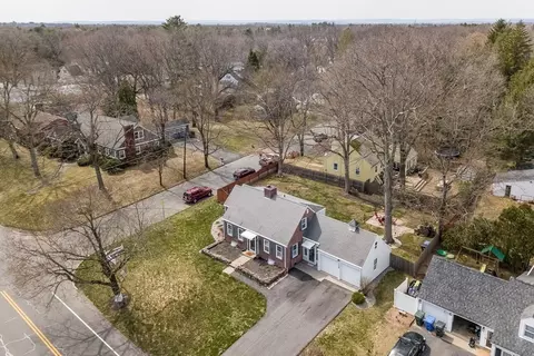 1448 Plumtree Rd, Springfield, MA 01119 photo 2