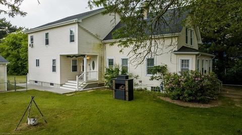 5 Harding Rd, Fairhaven, MA 02719