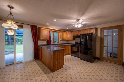 658 Middle Rd, Acushnet, MA 02743 photo 8