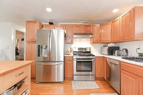 14-16 Jacob St, Boston, MA 02124