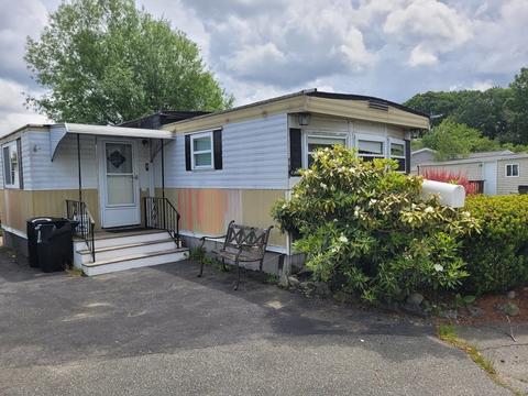 286 Newbury St #122, Peabody, MA 01960