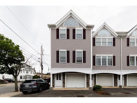 8 Russell St #1, Waltham, MA 02453