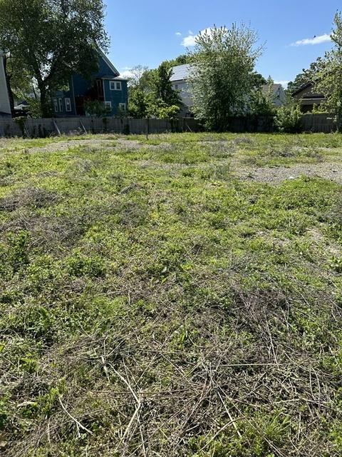 125 Arlington St, Quincy, MA 02170