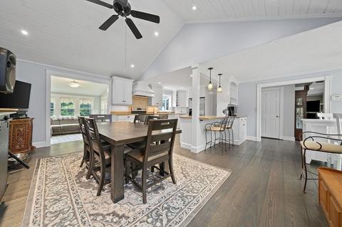 4 Lawrence Rd, Plymouth, MA 02360