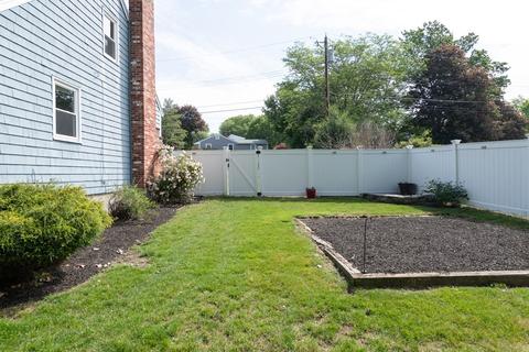 10 Maude Ter, Walpole, MA 02081 photo 35