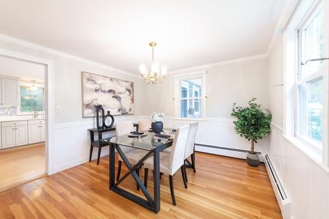 10 Maude Ter, Walpole, MA 02081 photo 9