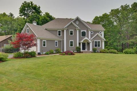 3 Patricks Way, Hingham, MA 02043