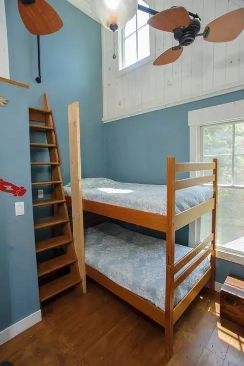 201 Spring St, Tisbury, MA 02568 photo 18
