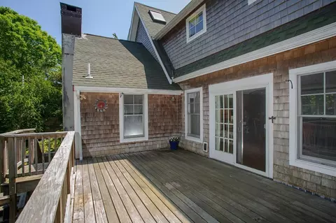 201 Spring St, Tisbury, MA 02568 photo 2