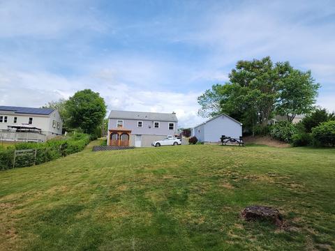 946 Bradley Rd, Springfield, MA 01109 photo 5