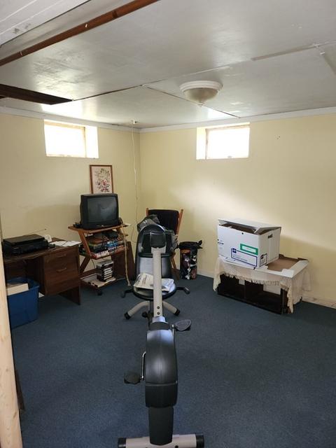 946 Bradley Rd, Springfield, MA 01109 photo 16