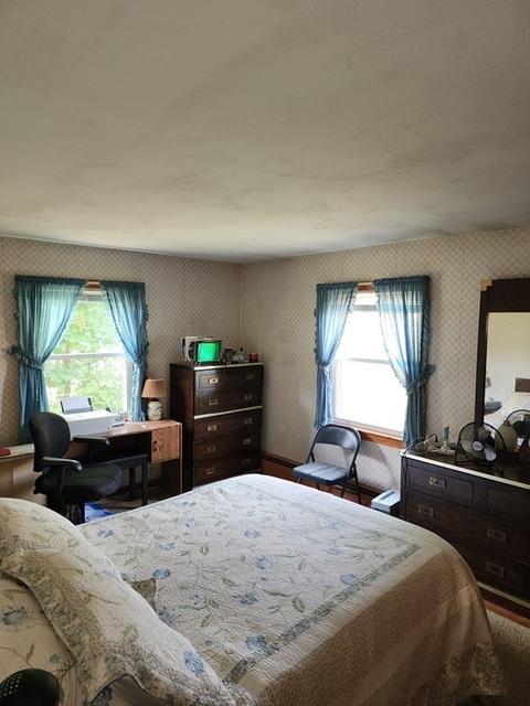 946 Bradley Rd, Springfield, MA 01109 photo 12