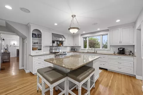 49 Harbor Ave, Marblehead, MA 01945 photo 24
