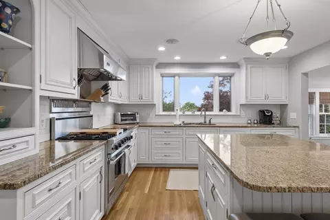 49 Harbor Ave, Marblehead, MA 01945 photo 21