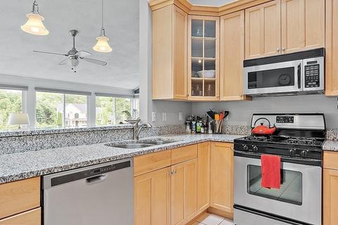 126 Willow St, Acton, MA 01720 photo 7