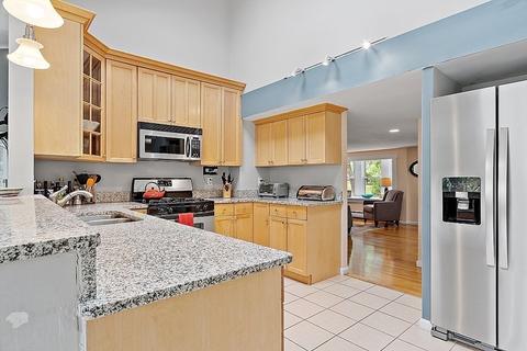 126 Willow St, Acton, MA 01720 photo 8