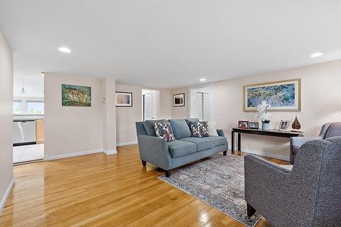 126 Willow St, Acton, MA 01720 photo 5