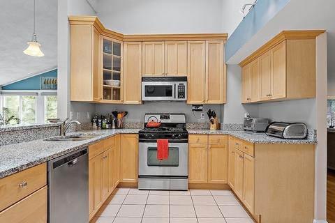 126 Willow St, Acton, MA 01720 photo 10