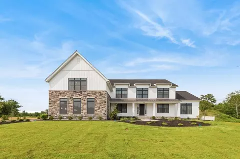20 Foundry Ln, Canton, MA 02021