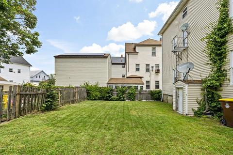 43 Crawford St, Fall River, MA 02724 photo 4
