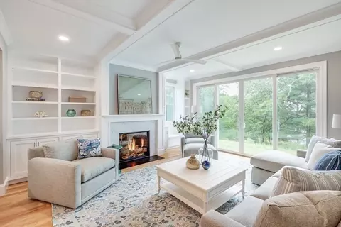 24 Dawns Lgt, Plymouth, MA 02360