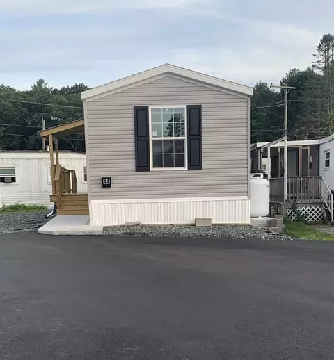 44 Mustang Ave, Marlborough, MA 01752