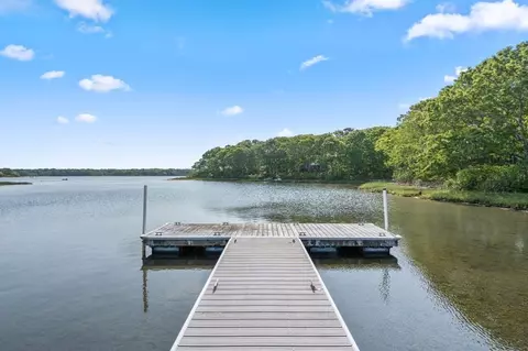464 468 Davisville Rd, Falmouth, MA 02536