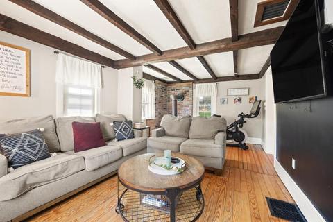 41 Glendale St, Maynard, MA 01754 photo 4