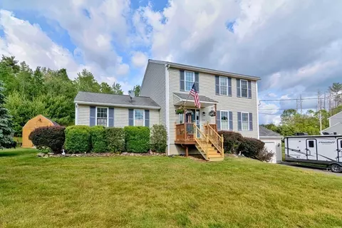 749 S Barre Rd, Barre, MA 01005