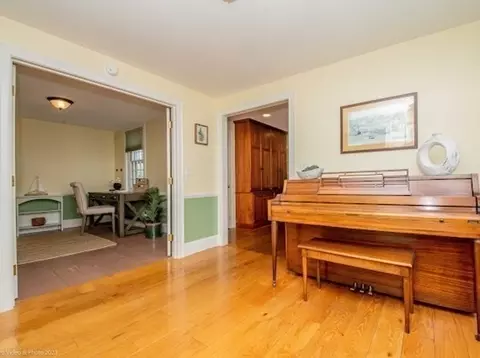 36 Spring St, Hingham, MA 02043 photo 16