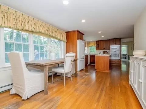36 Spring St, Hingham, MA 02043 photo 9