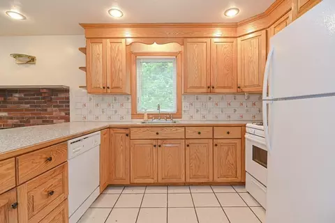 2 Mayflower Ave, Wareham, MA 02571 photo 15