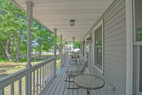2 Mayflower Ave, Wareham, MA 02571 photo 3