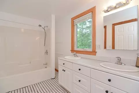 2 Mayflower Ave, Wareham, MA 02571 photo 33