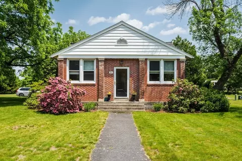 26 Auman St, Devens, MA 01434