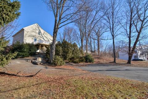 66 Hamilton St #3, Leominster, MA 01453
