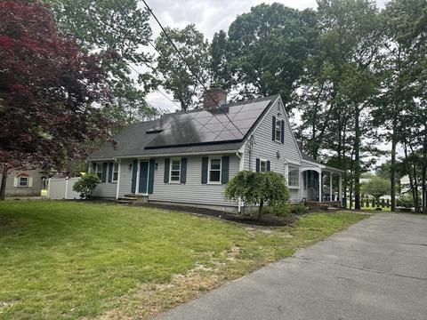 27 Willard Ter, Randolph, MA 02368
