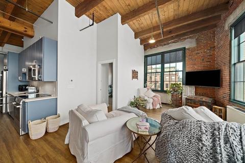 63 Melcher St #502, Boston, MA 02210